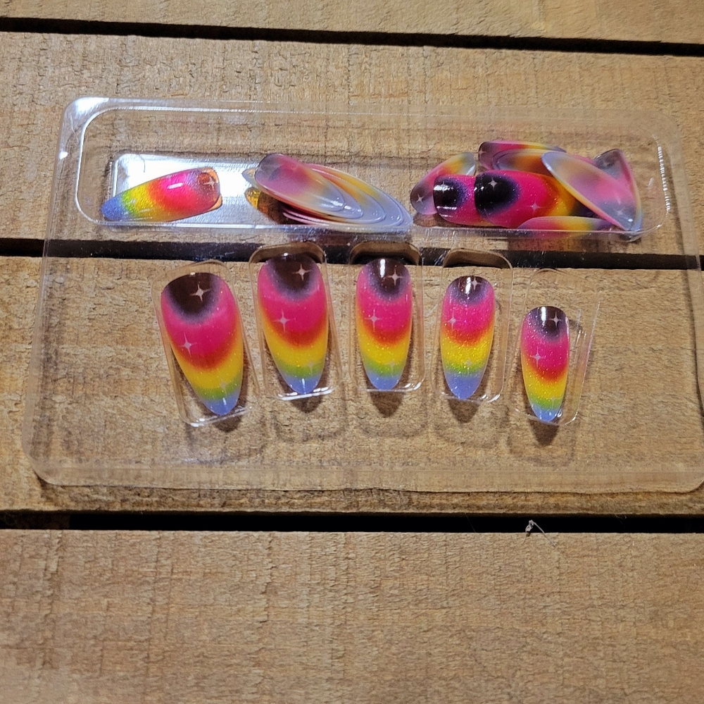 Boutique Press On Nails